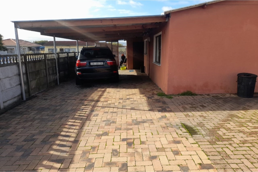 4 Bedroom Property for Sale in Sarepta Western Cape